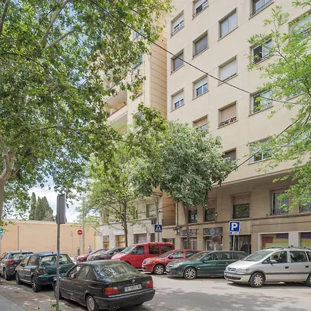 Guestready - Comfortable Retreat Next To The Appartement Barcelone