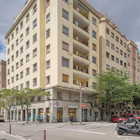 Guestready - Comfortable Retreat Next To The Appartement Barcelone
